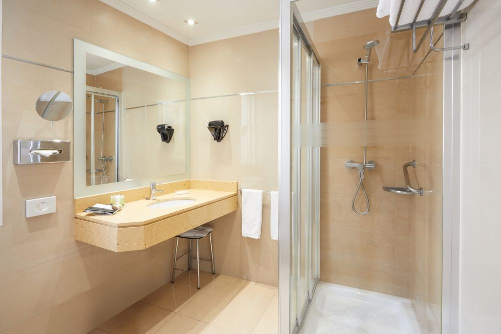 Hotel Cason del Tormes - Bathroom